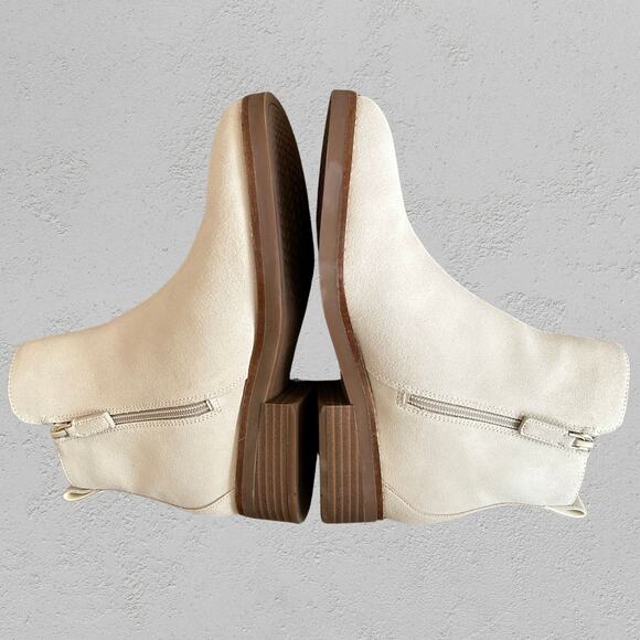 Cole Haan Waterproof Ivory Suede Ankle Boots – Size 7.5 – Never Worn - Picture 6 of 14